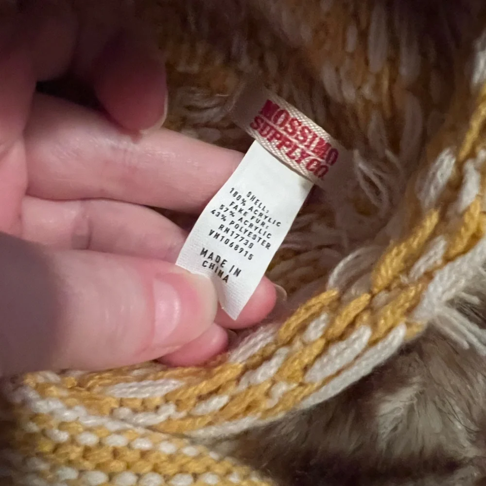 Mossimo - YELLOW WHITE KNIT WINTER HAT furry trim BRAIDS TIES